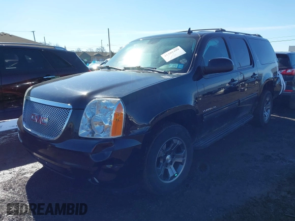 2013 GMC Yukon XL SLT with VIN 1GKS2KE71DR348271, listed as a IAAI auction lot 41388489 with 261,334 mi miles. Bid and sale history available at carsss.com. Image 18.