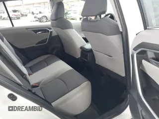 2019 Toyota RAV4 XLE with VIN JTMW1RFV0KD026561, listed as a IAAI auction lot 42035063 with 51,670 mi miles. Bid and sale history available at carsss.com. Image 8.
