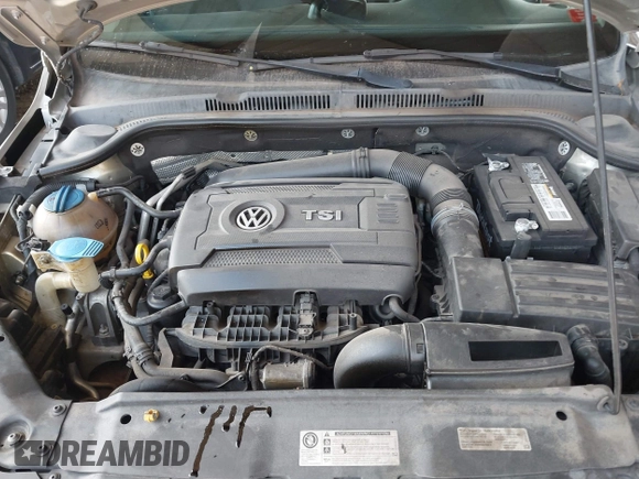 2014 Volkswagen Jetta SE with VIN 3VWD17AJ0EM309855, listed as a IAAI auction lot 42647609 with 111,603 mi miles and . Bid and sale history available at DreamBid. Image 10.