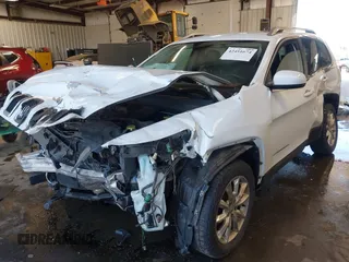2014 Jeep Cherokee Limited с VIN 1C4PJMDS5EW211391, выставлен на аукционе IAAI как лот 42451674 с пробегом 117 354 миль миль и . История ставок и продаж доступна на DreamBid. Изображение 6.