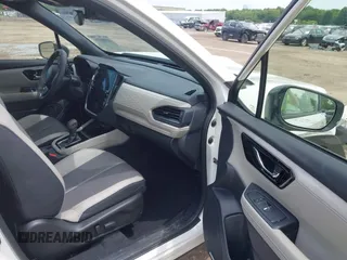2025 Subaru Forester Limited z VIN JF2SLDRC1SH466790, wystawiony jako IAAI lot #42580221 z przebiegiem 4 094 mil mil oraz . Historia ofert i sprzedaży dostępna na DreamBid. Obrazek 5.