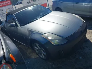 2004 Nissan 350Z Touring with VIN JN1AZ36A94M252312, listed as a IAAI auction lot 41863445 with 221,111 mi miles. Bid and sale history available at carsss.com. Image 1.