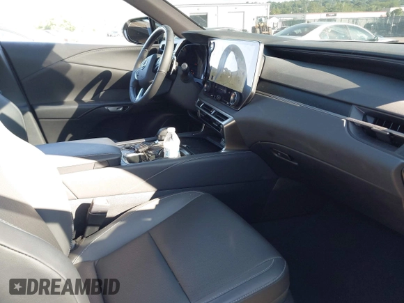 2024 Lexus RX 350 с VIN 2T2BAMCAXRC087499, выставлен на аукционе IAAI как лот 42310089 с пробегом 3 932 миль миль и . История ставок и продаж доступна на DreamBid. Изображение 5.