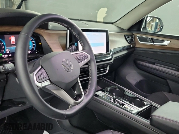 2024 Volkswagen Atlas SE с VIN 1V2HR2CA9RC564720, выставлен на аукционе IAAI как лот 42774211 с пробегом 22 207 миль миль и . История ставок и продаж доступна на DreamBid. Изображение 14.