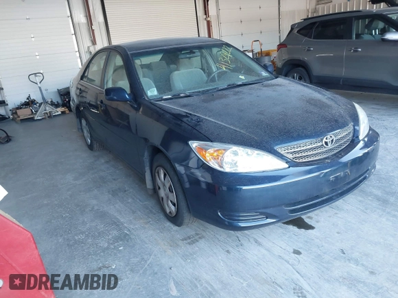 2004 Toyota Camry LE with VIN 4T1BE32K44U361333, listed as a IAAI auction lot 41327222 with 76,314 mi miles and . Bid and sale history available at carsss.com. Image 1.