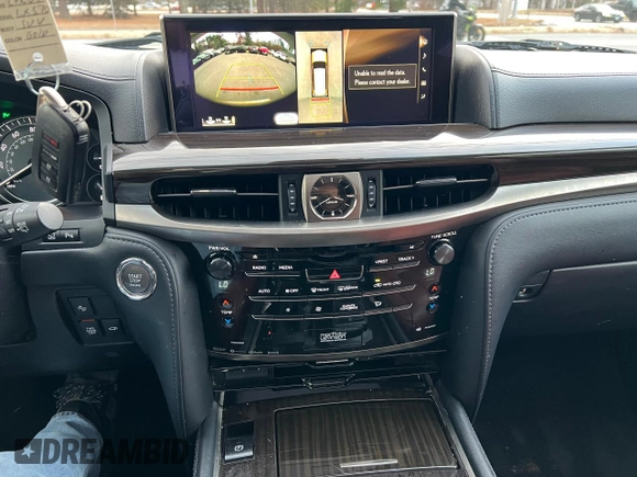 2016 Lexus LX 570 with VIN JTJHY7AX7G4203810, listed as a Copart auction lot 86017494 with 296,703 mi miles and Clean Title. Bid and sale history available at DreamBid. Image 10.