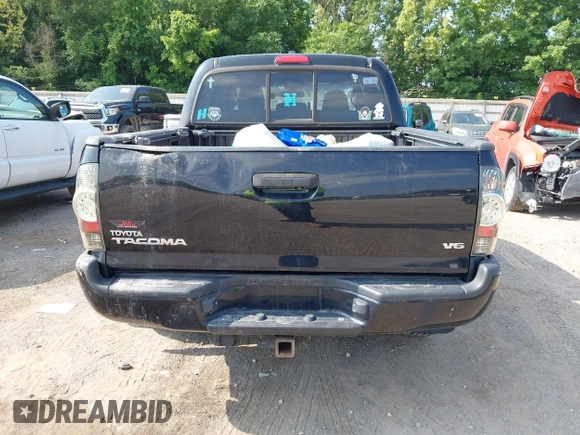 2011 Toyota Tacoma with VIN 3TMLU4EN4BM079699, listed as a IAAI auction lot 42446694 with 200,103 mi miles and . Bid and sale history available at DreamBid. Image 16.