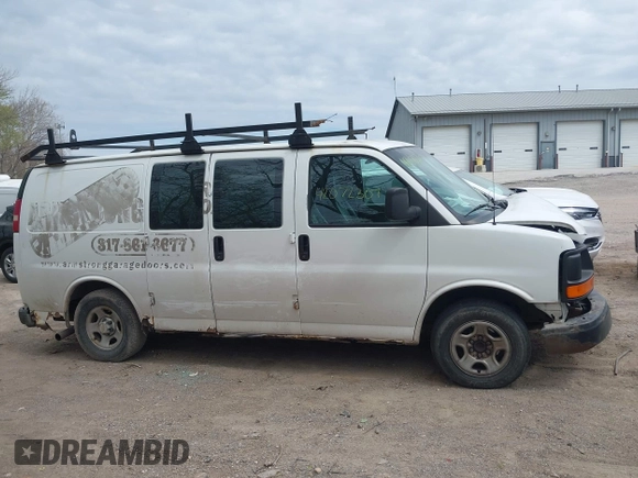 2004 Chevrolet Express Cargo z VIN 1GCFG15X141175066, wystawiony jako IAAI lot #42072307 z przebiegiem 279 939 mil mil oraz . Historia ofert i sprzedaży dostępna na DreamBid. Obrazek 13.