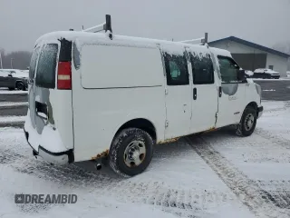 2004 Chevrolet Express Cargo with VIN 1GCHG35U341136344, listed as a Copart auction lot 42005825 with 60,337 mi miles and Clean Title. Bid and sale history available at DreamBid. Image 3.
