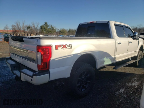 2019 Ford F-350 XL with VIN 1FT8W3BTXKEC05650, listed as a Copart auction lot 82806744 with 198,971 mi miles and Salvage Title. Bid and sale history available at DreamBid. Image 3.