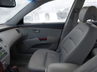 2006 Hyundai Azera SE with VIN KMHFC46F46A093575, listed as a IAAI auction lot 41259753 with 164,453 mi miles and . Bid and sale history available at DreamBid. Image 5.
