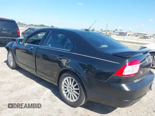 2009 Mercury Milan Premier with VIN 3MEHM08Z09R631997, listed as a IAAI auction lot 42042421 with 211,933 mi miles. Bid and sale history available at carsss.com. Image 3.