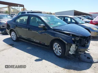 2012 Volkswagen Jetta SE с VIN 3VWDP7AJ5CM013435, выставлен на аукционе IAAI как лот 42315869 с пробегом 82 243 миль миль и . История ставок и продаж доступна на DreamBid. Изображение 1.