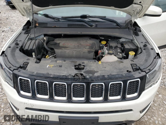 2018 Jeep Compass Latitude z VIN 3C4NJDBBXJT398962, wystawiony jako Copart lot #51568285 z przebiegiem 102 452 mil mil oraz Czysty tytuł • Clean title. Historia ofert i sprzedaży dostępna na DreamBid. Obrazek 12.