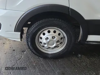 2023 Ford Transit Passenger XL с VIN 1FBAX9CG3PKC04601, выставлен на аукционе IAAI как лот 42667371 с пробегом 11 903 миль миль и . История ставок и продаж доступна на DreamBid. Изображение 11.