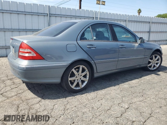 2004 Mercedes-Benz C 230 Kompressor with VIN WDBRF40J84F483289, listed as a Copart auction lot 60732195 with 109,846 mi miles and Clean title. Bid and sale history available at DreamBid. Image 3.