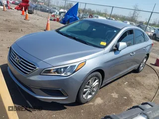 2016 Hyundai Sonata SE with VIN 5NPE24AF9GH325351, listed as a IAAI auction lot 42074939 with 160,663 mi miles and . Bid and sale history available at carsss.com. Image 2.