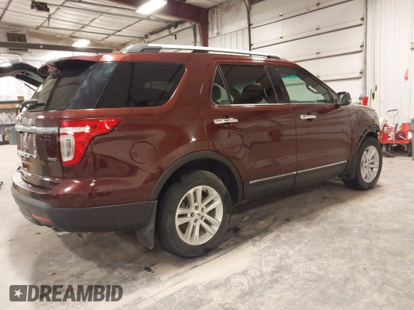 2012 Ford Explorer XLT with VIN 1FMHK8D88CGB03542, listed as a IAAI auction lot 41818074 with 209,026 mi miles and . Bid and sale history available at DreamBid. Image 4.