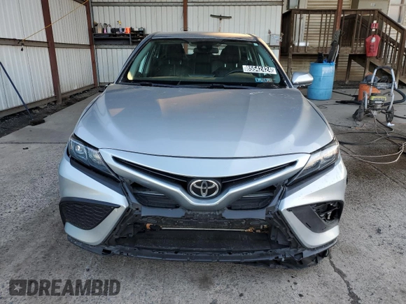 2021 Toyota Camry SE Nightshade with VIN 4T1G11AK0MU587022, listed as a Copart auction lot 85542424 with 111,572 mi miles and Clean Title. Bid and sale history available at carsss.com. Image 5.