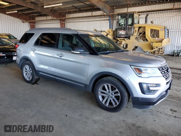 2016 Ford Explorer XLT with VIN 1FM5K7D80GGB35050, listed as a Copart auction lot 48879515 with 133,739 mi miles and Salvage Title. Bid and sale history available at carsss.com. Image 4.