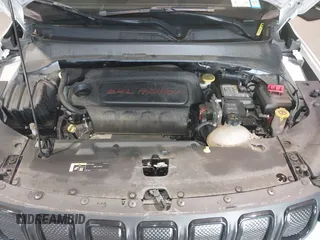 2022 Jeep Compass Latitude with VIN 3C4NJDBB2NT171240, listed as a IAAI auction lot 41206428 with 39,086 mi miles and . Bid and sale history available at DreamBid. Image 10.