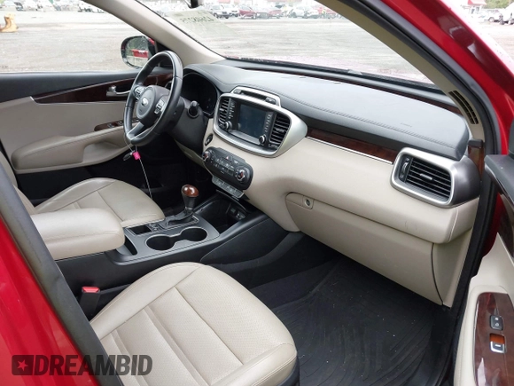 2017 Kia Sorento LX with VIN 5XYPGDA34HG291439, listed as a IAAI auction lot 42608275 with 45,197 mi miles and . Bid and sale history available at DreamBid. Image 5.