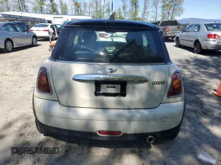 2007 MINI Hardtop with VIN WMWMF33507TU60113, listed as a Copart auction lot 53754505 with 153,806 mi miles and Clean title. Bid and sale history available at DreamBid. Image 6.