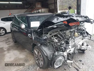 2023 MINI Clubman Cooper S z VIN WMWXJ1C04P2T14811, wystawiony jako IAAI lot #41916491 z przebiegiem 28 589 mil mil oraz . Historia ofert i sprzedaży dostępna na DreamBid. Obrazek 1.