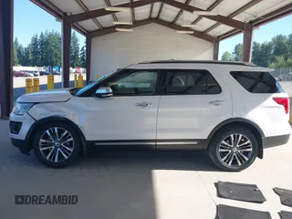 2016 Ford Explorer Platinum z VIN 1FM5K8HT5GGB26980, wystawiony jako IAAI lot #42674613 z przebiegiem 94 957 mil mil oraz . Historia ofert i sprzedaży dostępna na DreamBid. Obrazek 15.