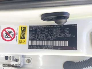 2013 Toyota Highlander with VIN 5TDZK3EH6DS127887, listed as a IAAI auction lot 40918744 with 200,755 mi miles. Bid and sale history available at carsss.com. Image 9.