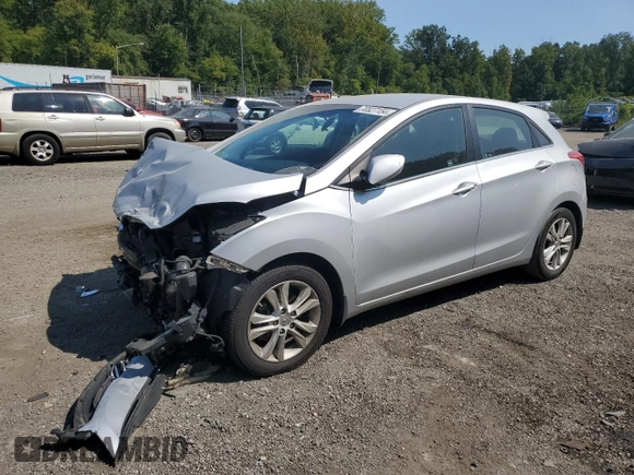 2014 Hyundai Elantra GT with VIN KMHD35LH3EU214578, listed as a Copart auction lot 72020684 with 140,693 mi miles and Salvage Title. Bid and sale history available at carsss.com. Image 1.