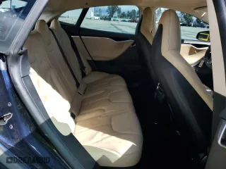 2013 Tesla Model S with VIN 5YJSA1CN1DFP08574, listed as a Copart auction lot 48762375 with 197,328 mi miles and Salvage Title. Bid and sale history available at carsss.com. Image 10.