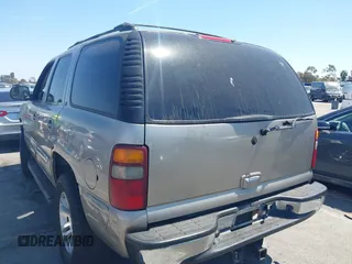2002 GMC Yukon SLT with VIN 1GKEC13T62R202059, listed as a IAAI auction lot 42023547 with 1 mi miles. Bid and sale history available at carsss.com. Image 3.