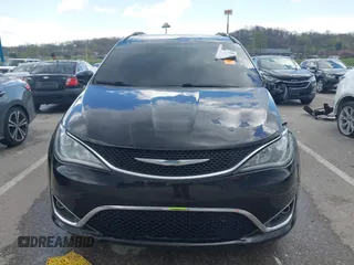 2018 Chrysler Pacifica Touring L with VIN 2C4RC1BG9JR120790, listed as a IAAI auction lot 41998460 with 124,146 mi miles and . Bid and sale history available at DreamBid. Image 13.