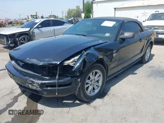 2005 Ford Mustang Deluxe with VIN 1ZVFT84N455189166, listed as a IAAI auction lot 42461064 with 144,956 mi miles and . Bid and sale history available at DreamBid. Image 2.