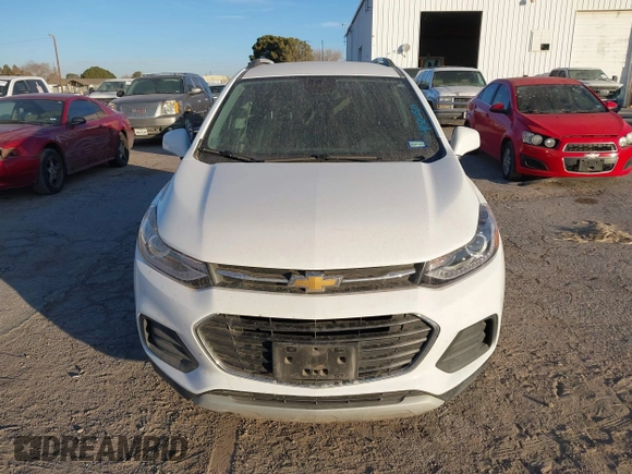 2022 Chevrolet Trax LT with VIN KL7CJLSM2NB560204, listed as a IAAI auction lot 41320531 with 35,865 mi miles. Bid and sale history available at carsss.com. Image 12.