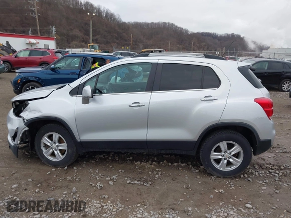 2017 Chevrolet Trax LT with VIN KL7CJPSB6HB133666, listed as a IAAI auction lot 41812766 with 80,376 mi miles. Bid and sale history available at carsss.com. Image 15.