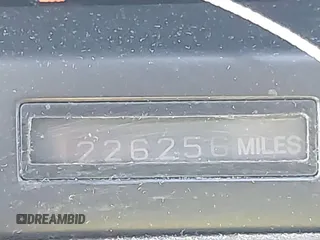 1990 Lexus LS z VIN JT8UF11E0L0037245, wystawiony jako IAAI lot #41847434 z przebiegiem 226 256 mil mil oraz . Historia ofert i sprzedaży dostępna na DreamBid. Obrazek 7.