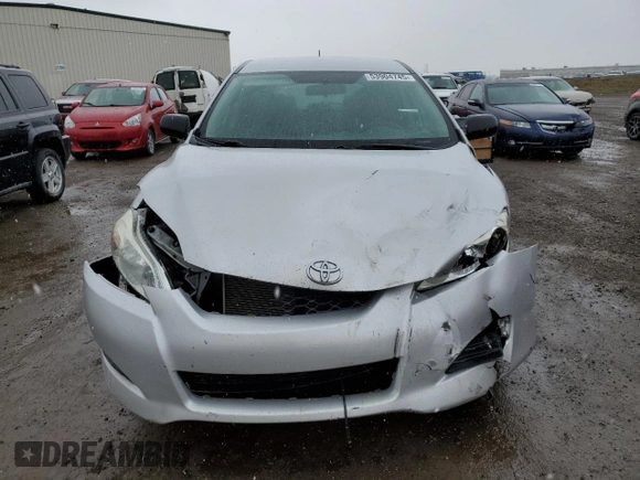 2011 Toyota Matrix z VIN 2T1KU4EE0BC616573, wystawiony jako Copart lot #53904745 z przebiegiem 299 502 mil mil oraz Szkoda całkowita • Salvage title. Historia ofert i sprzedaży dostępna na DreamBid. Obrazek 5.