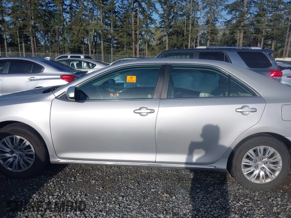 2013 Toyota Camry L with VIN 4T4BF1FK0DR292769, listed as a IAAI auction lot 41993916 with 112,164 mi miles. Bid and sale history available at carsss.com. Image 14.