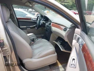 2004 Chrysler Pacifica z VIN 2C8GF68454R540865, wystawiony jako IAAI lot #42404771 z przebiegiem 259 375 mil mil oraz . Historia ofert i sprzedaży dostępna na DreamBid. Obrazek 5.