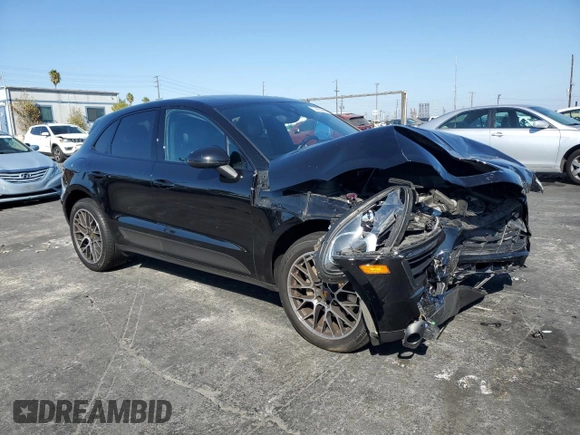 2017 Porsche Macan S with VIN WP1AB2A54HLB11213, listed as a Copart auction lot 72855544 with 58,692 mi miles and Salvage title. Bid and sale history available at DreamBid. Image 4.