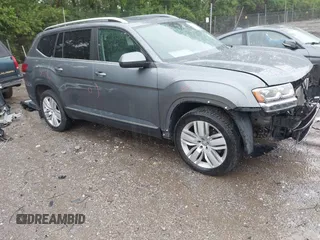 2019 Volkswagen Atlas SEL with VIN 1V2MR2CA1KC615261, listed as a IAAI auction lot 42301536 with 81,809 mi miles and . Bid and sale history available at DreamBid. Image 1.