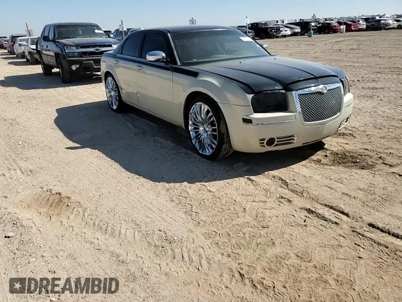 2005 Chrysler 300 with VIN 2C3AA53G55H182941, listed as a Copart auction lot 67077814 with 152,446 mi miles and Salvage Title. Bid and sale history available at carsss.com. Image 10.