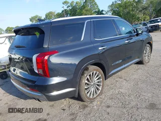 2024 Hyundai Palisade Calligraphy z VIN KM8R74GE2RU677273, wystawiony jako IAAI lot #41989335 z przebiegiem 9 200 mil mil oraz . Historia ofert i sprzedaży dostępna na DreamBid. Obrazek 4.