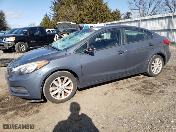 2016 Kia Forte LX with VIN KNAFX4A63G5559312, listed as a Copart auction lot 45817155 with 141,147 mi miles and Salvage Title. Bid and sale history available at carsss.com. Image 1.