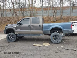 2006 Ford Super Duty F-250 XL with VIN 1FTSW21P16EC12948, listed as a IAAI auction lot 41742030 with 215,258 mi miles. Bid and sale history available at carsss.com. Image 14.