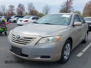 2009 Toyota Camry with VIN 4T1BE46K19U881366, listed as a IAAI auction lot 42039334 with 208,016 mi miles. Bid and sale history available at carsss.com. Image 2.