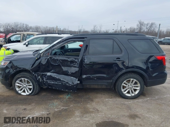 2016 Ford Explorer with VIN 1FM5K8B82GGD28115, listed as a IAAI auction lot 41971767 with 104,420 mi miles and . Bid and sale history available at carsss.com. Image 14.