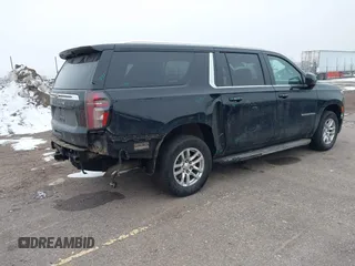 2024 Chevrolet Suburban LT z VIN 1GNSKCKD1RR242476, wystawiony jako IAAI lot #41577855 z przebiegiem 24 285 mil mil oraz . Historia ofert i sprzedaży dostępna na DreamBid. Obrazek 4.